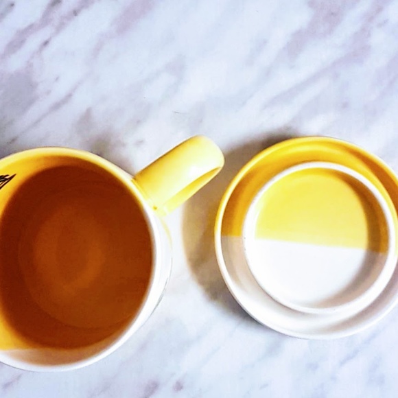 #H8 Island Pig Ceramic Mug With Lid - Picture 3 of 8